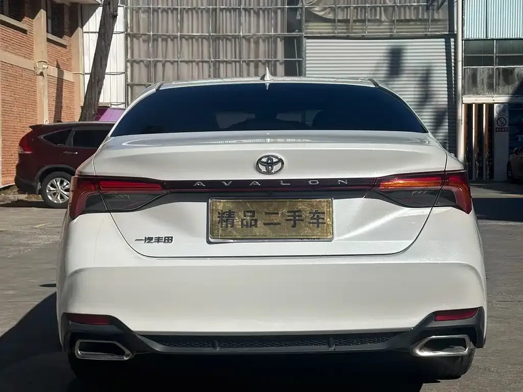 Toyota Avalon 2024 из CN, фото 2