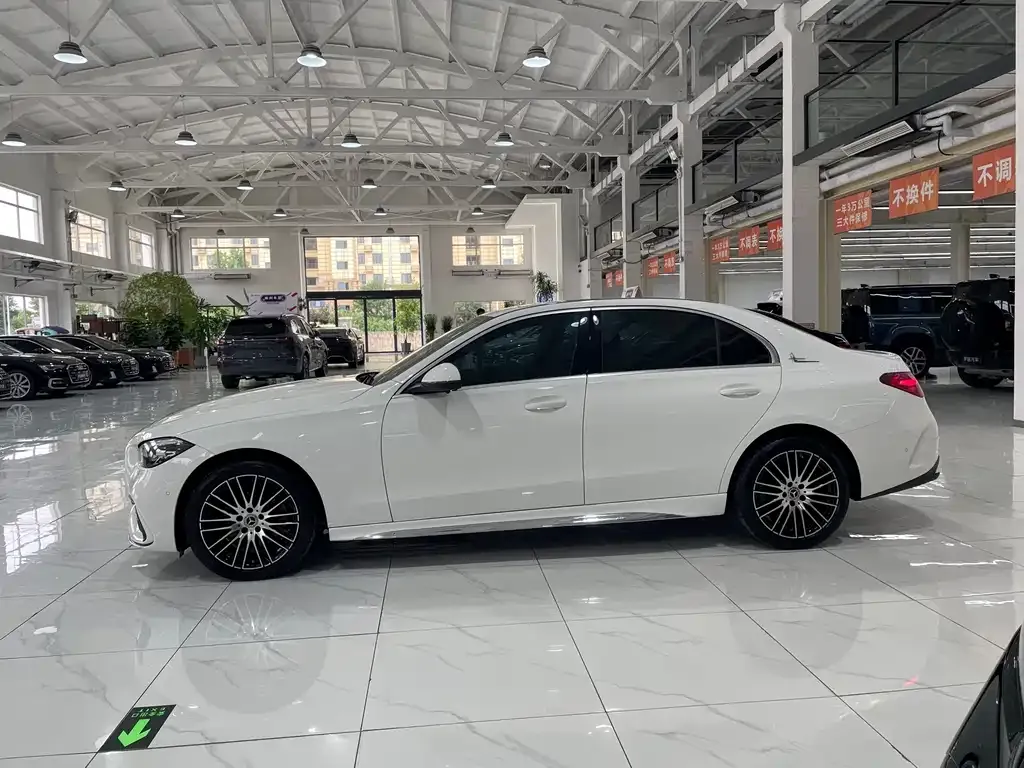 Mercedes-Benz C-Class 2024 из CN, фото 3
