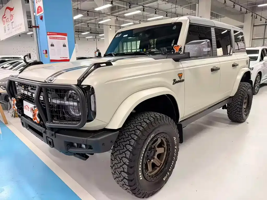 Ford Bronco 2024 из CN, фото 1