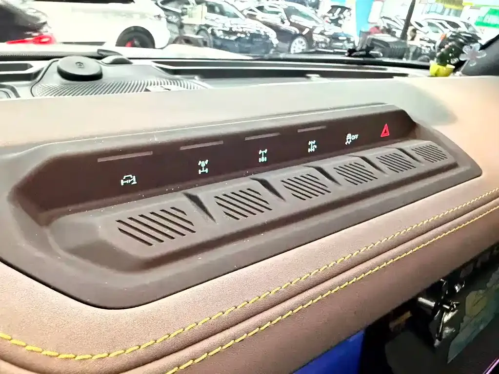 Ford Bronco 2024 из CN, фото 9