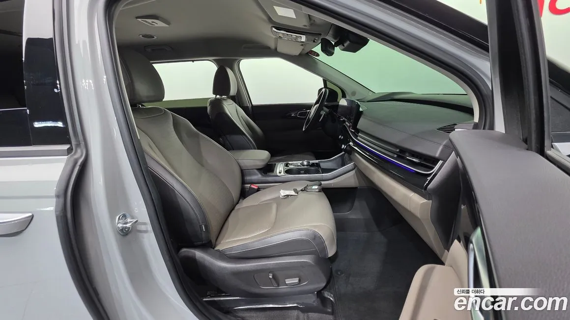 Kia Carnival — фото 10