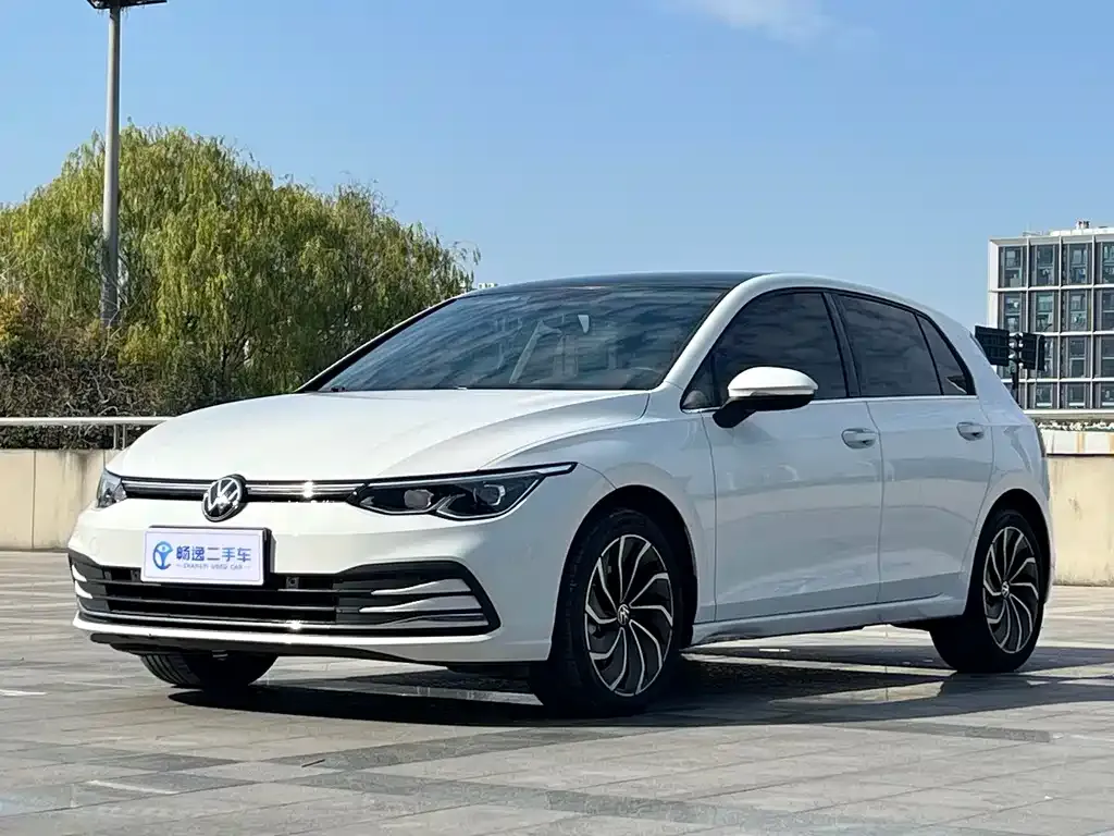 Volkswagen Golf 2022 из CN, фото 1