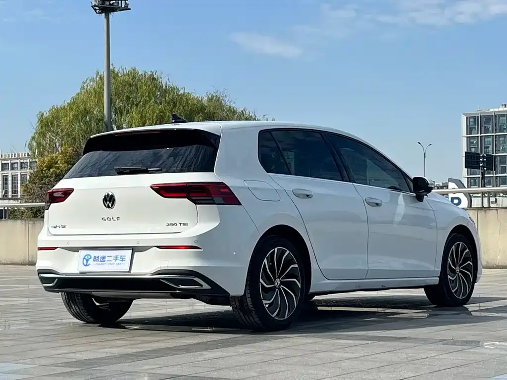 Volkswagen Golf 2022 из CN, фото 10