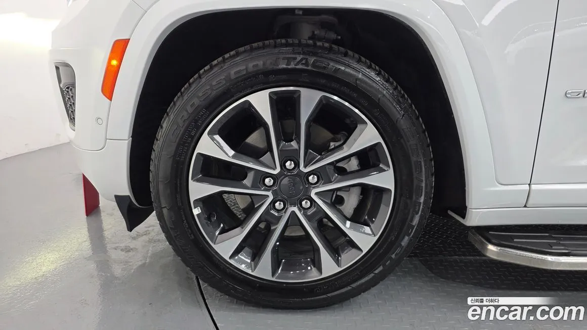 Jeep Cherokee — фото 3