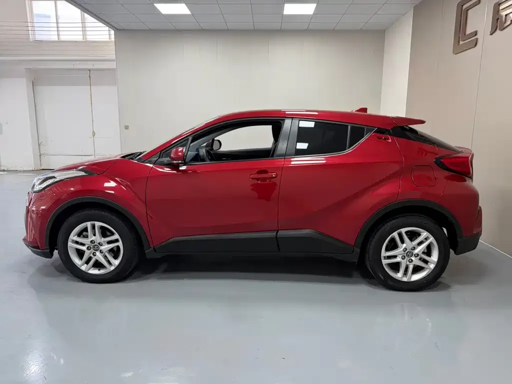 Toyota C-HR 2022 из CN, фото 4