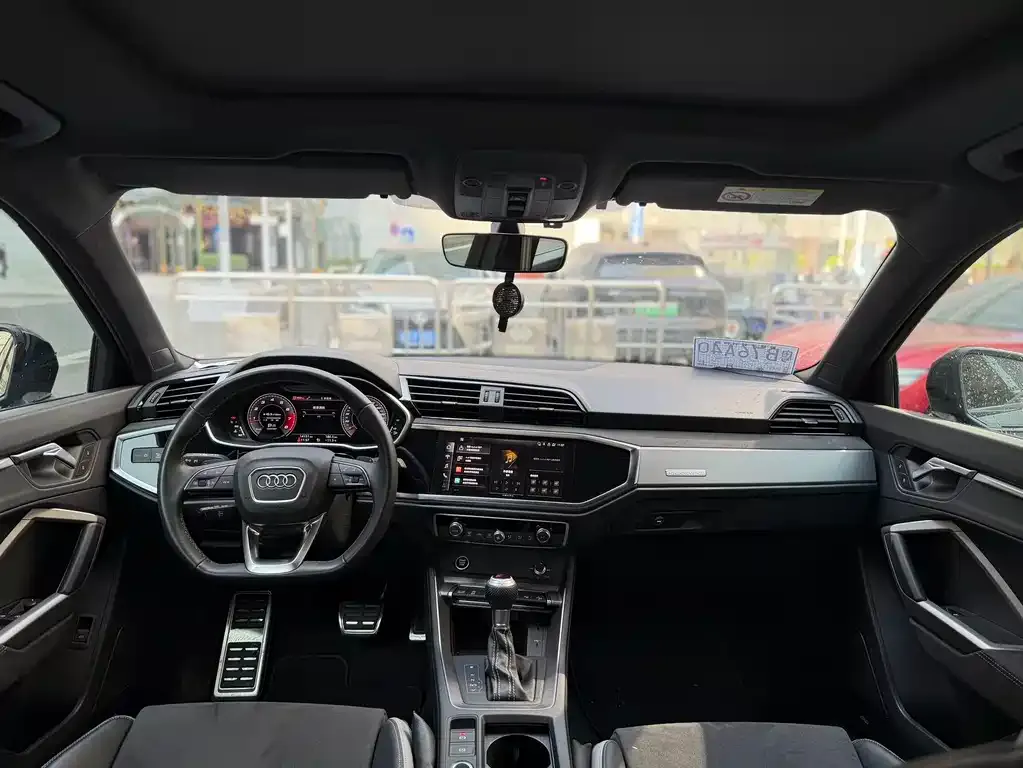 Audi Q3 2024 из CN, фото 6