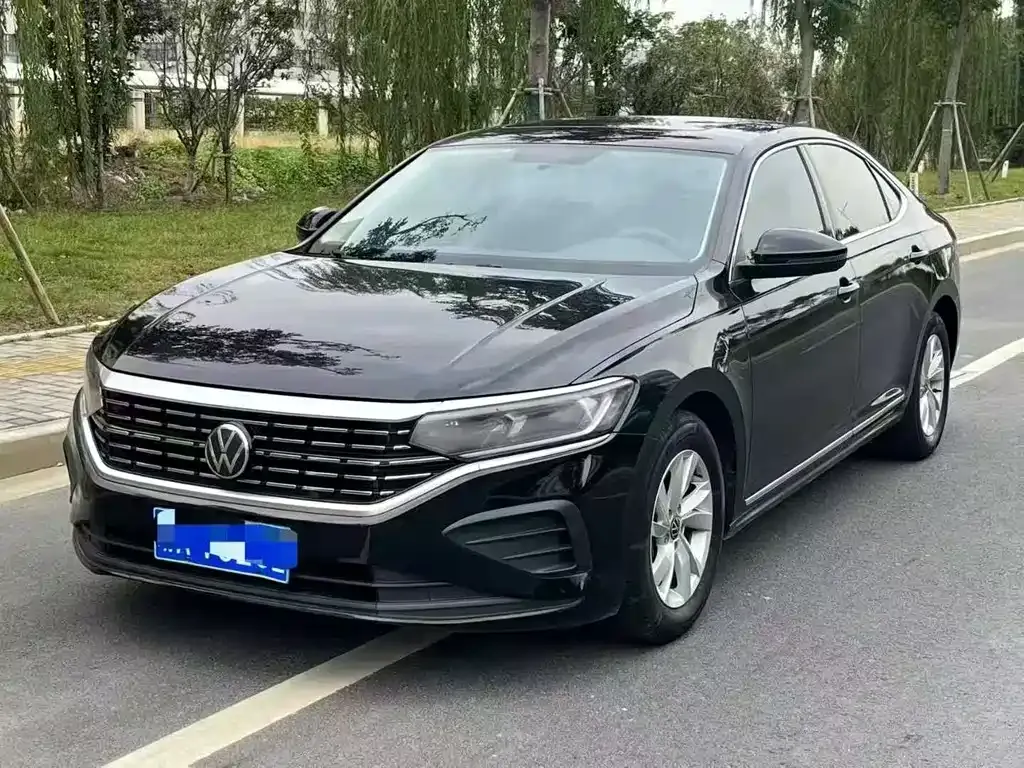 Volkswagen Passat 2022 из CN, фото 1