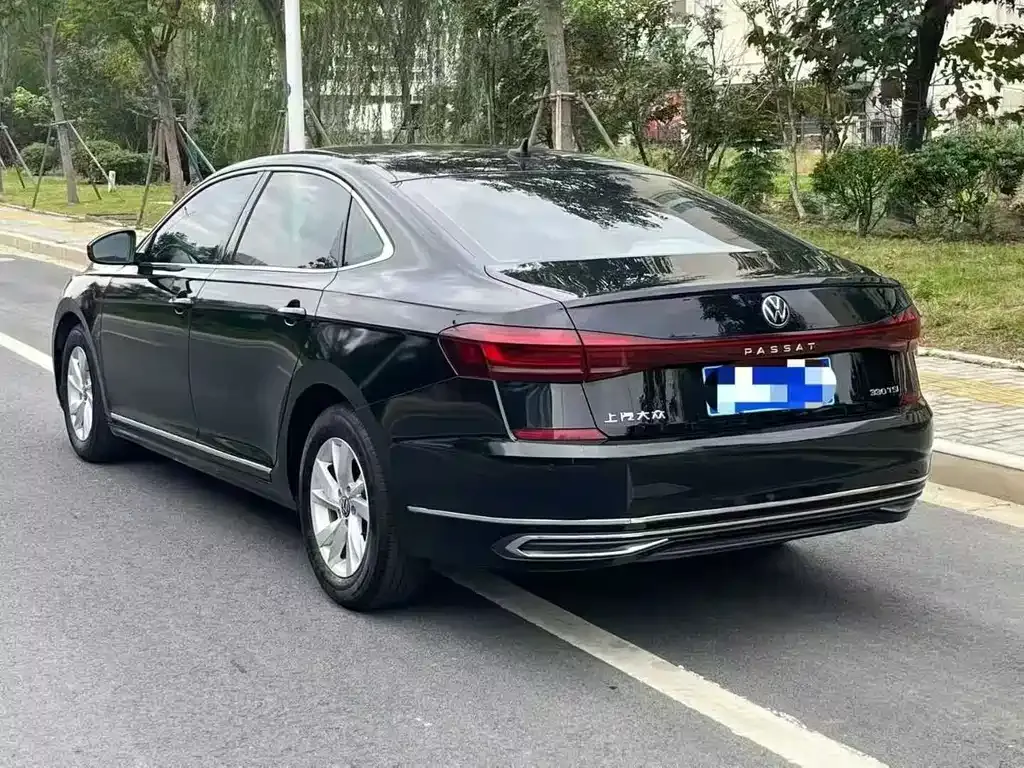 Volkswagen Passat 2022 из CN, фото 8