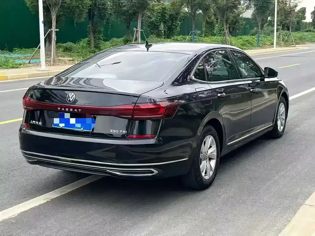 Volkswagen Passat 2022 из CN, фото 3