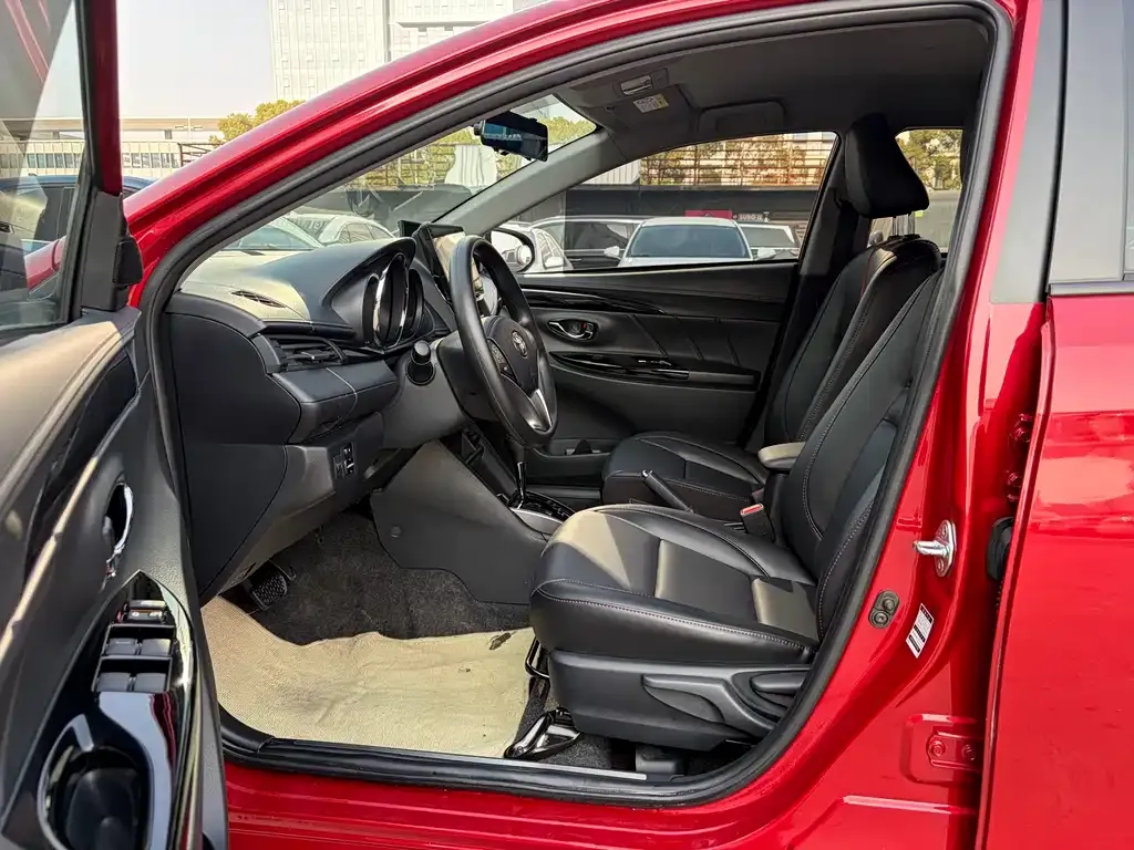 Toyota Yaris L 2022 из CN, фото 8
