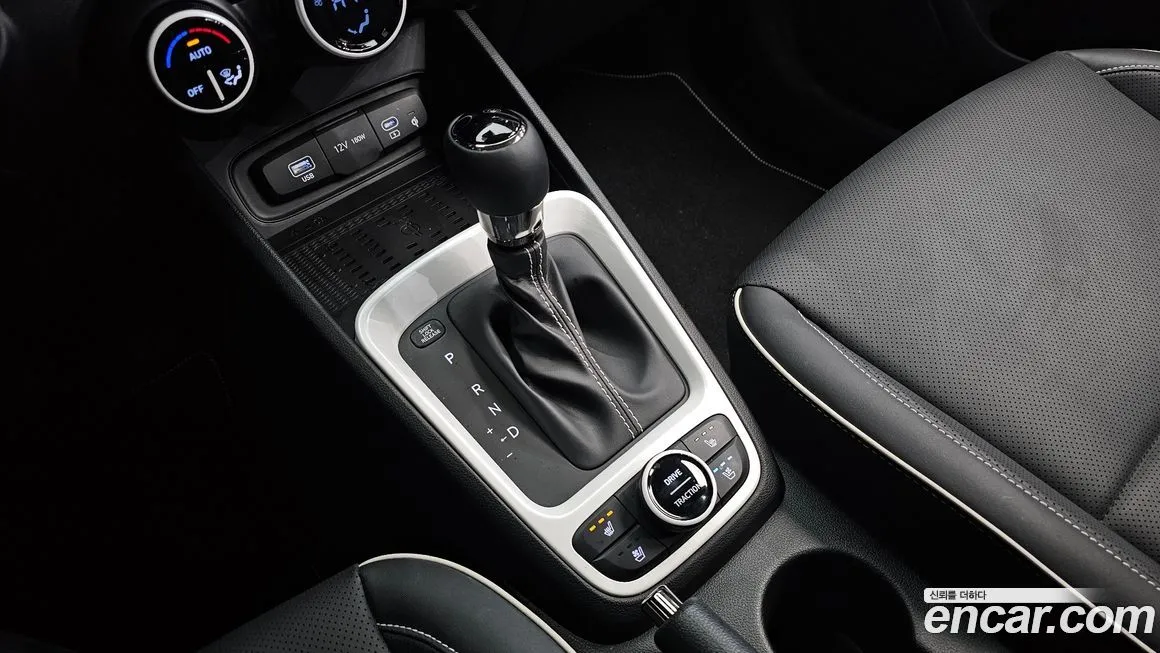 Hyundai Venue 2023 из KR, фото 10