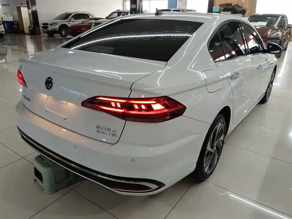 Volkswagen Bora 2024 из CN, фото 7