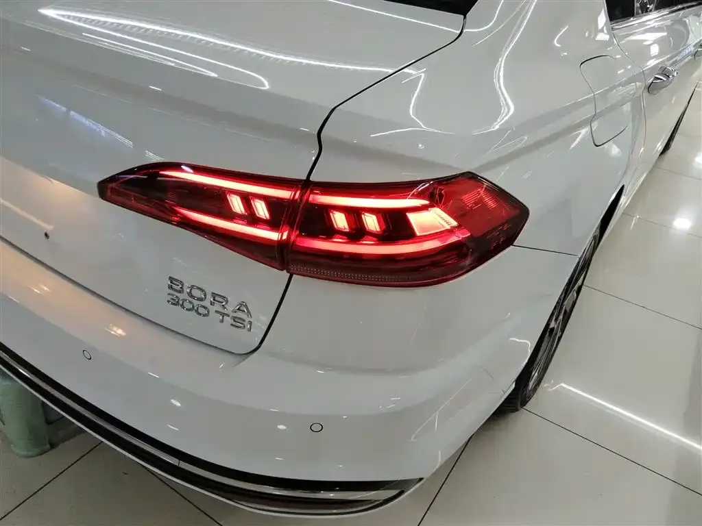 Volkswagen Bora 2024 из CN, фото 8