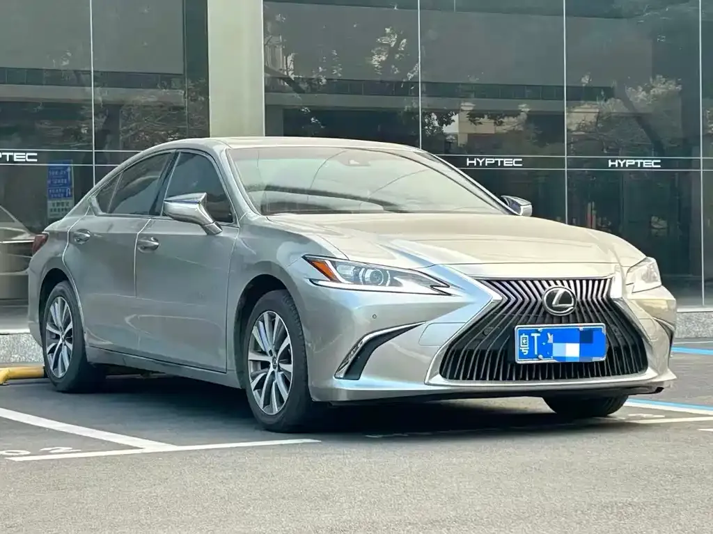 Lexus ES 2021 из CN, фото 5