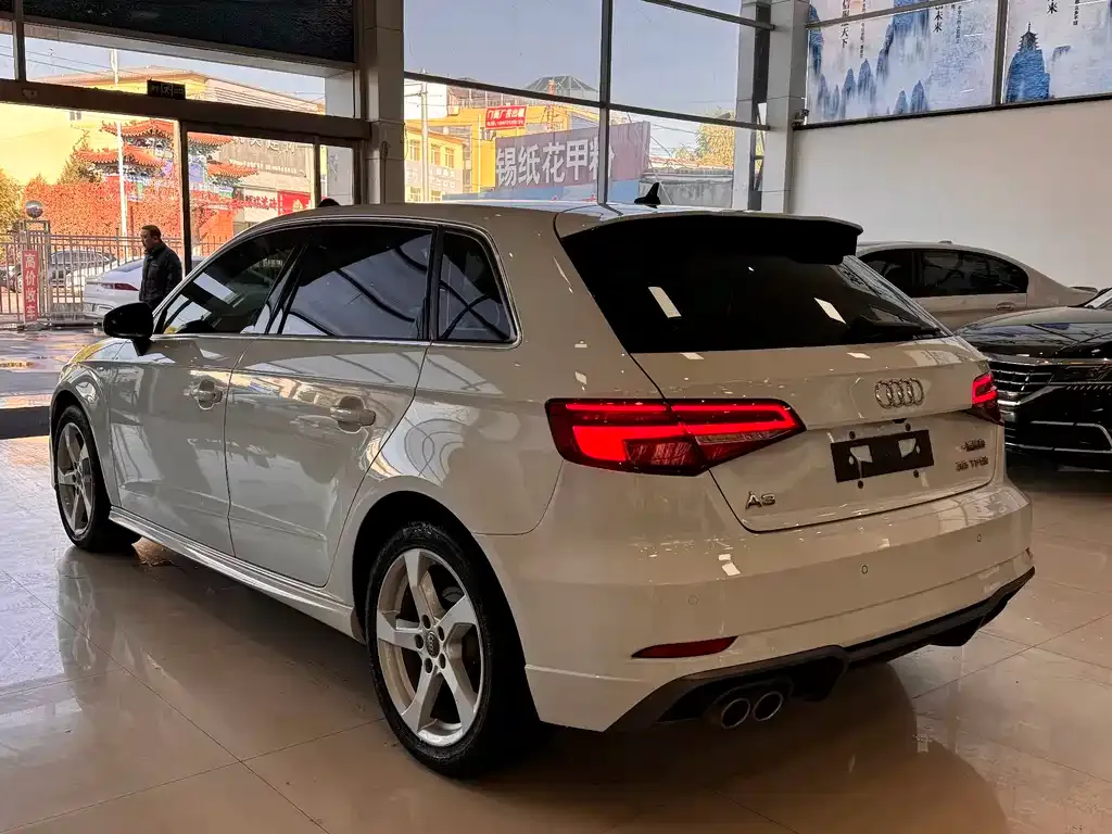 Audi A3 — фото 3