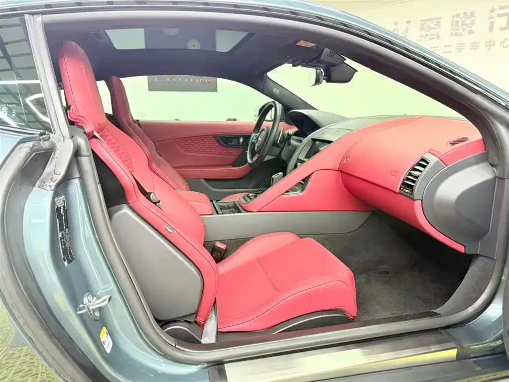 Jaguar F-TYPE 2024 из CN, фото 2