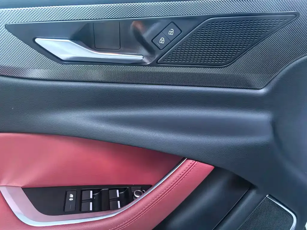 Jaguar XEL 2023 из CN, фото 7