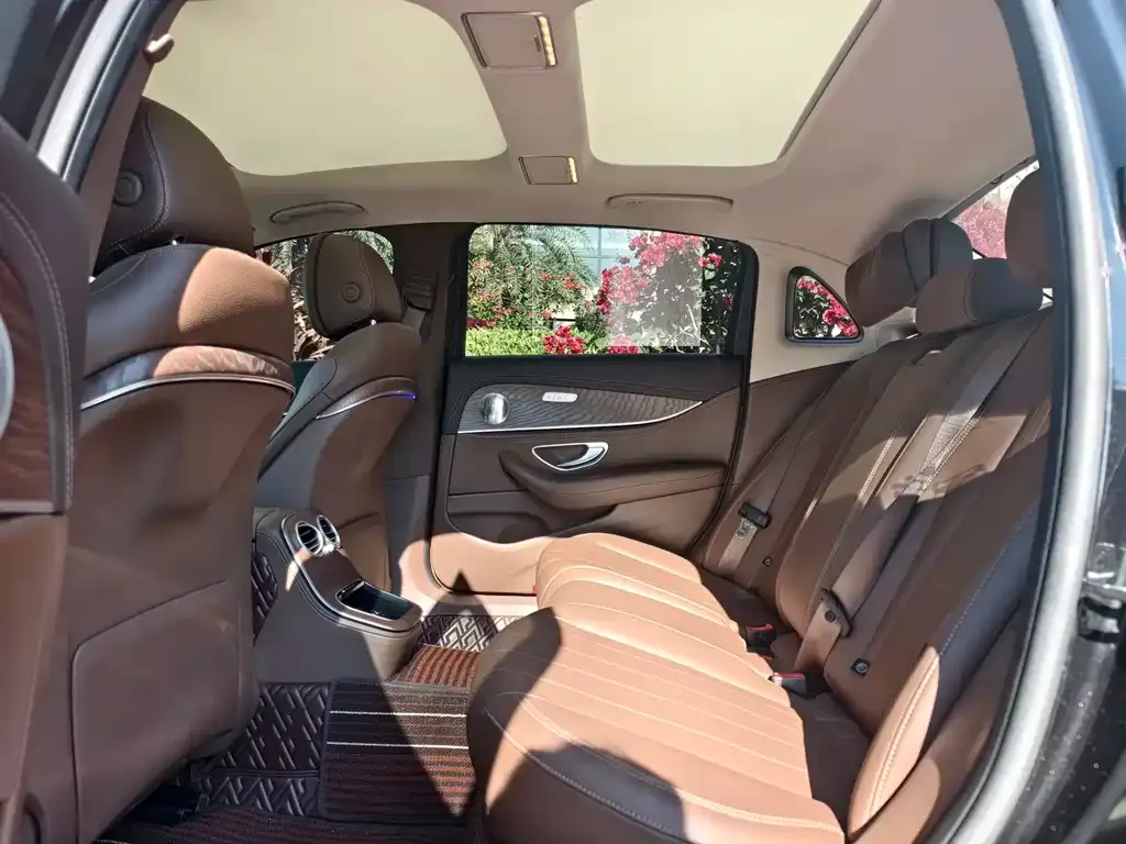 Mercedes-Benz E-Class 2022 из CN, фото 2