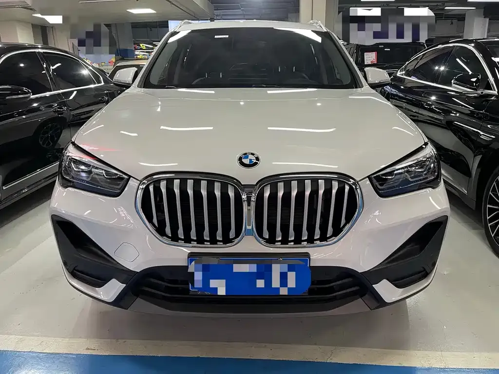 BMW X1 — фото 10