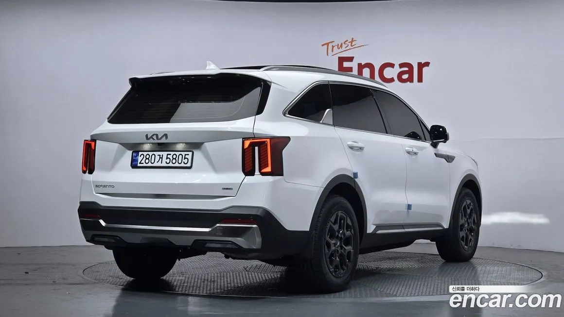 Kia Sorento — фото 8