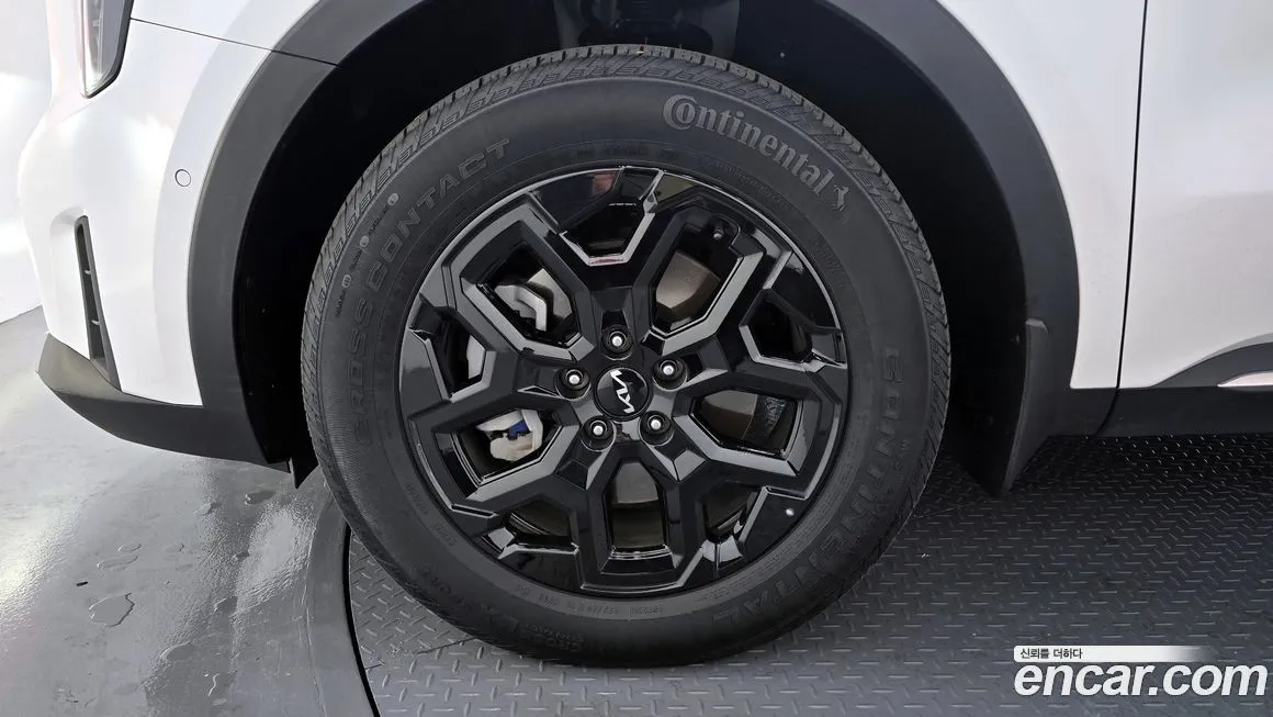Kia Sorento — фото 4