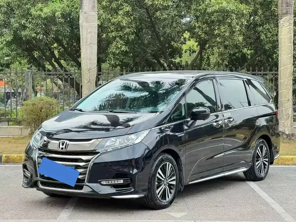 Honda Odyssey — фото 9