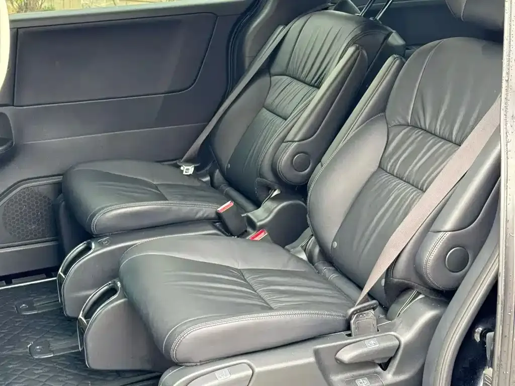 Honda Odyssey — фото 2