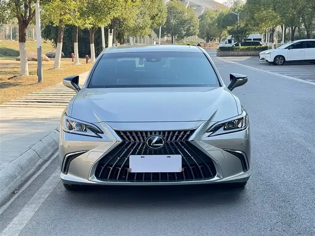 Lexus ES 2022 из CN, фото 5