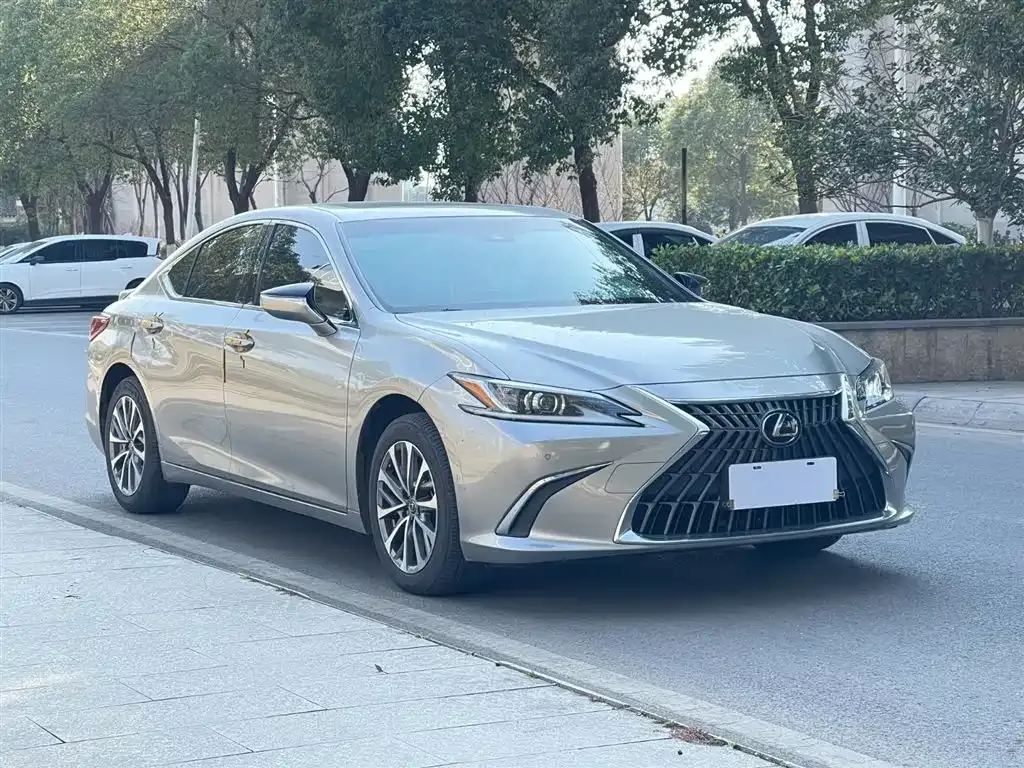Lexus ES 2022 из CN, фото 9