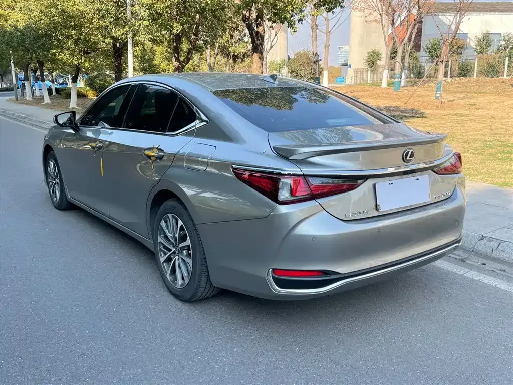 Lexus ES 2022 из CN, фото 3