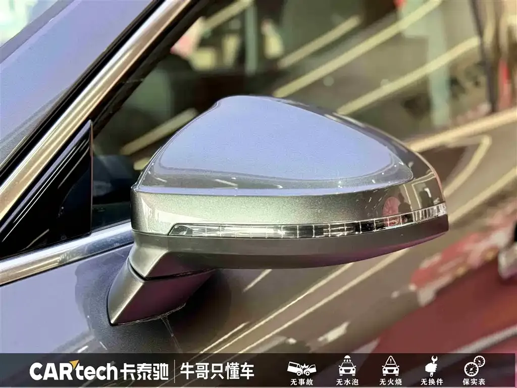 Audi A4L 2021 из CN, фото 10