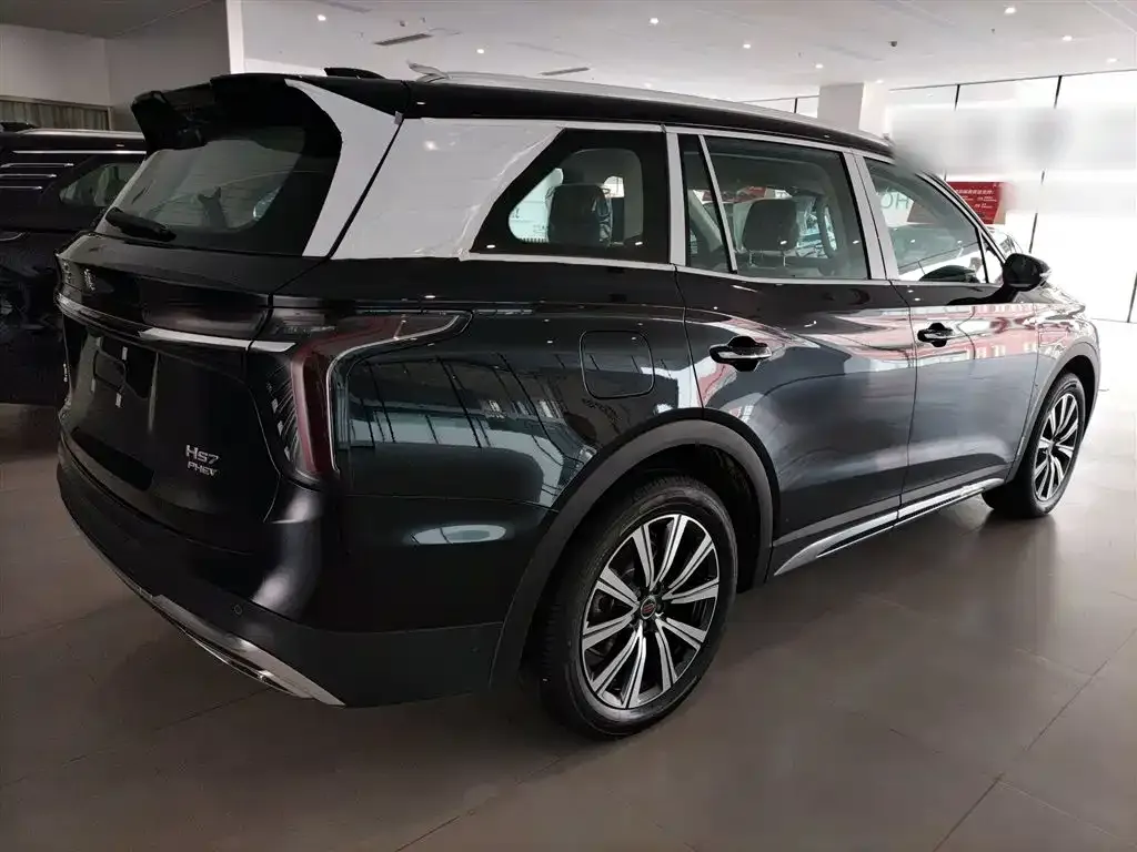 Hongqi HS7 PHEV — фото 2