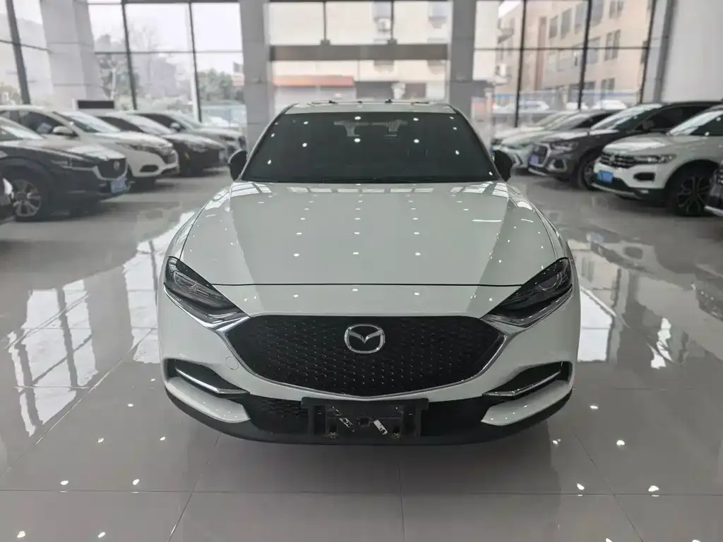 Mazda CX-4 2023 из CN, фото 2