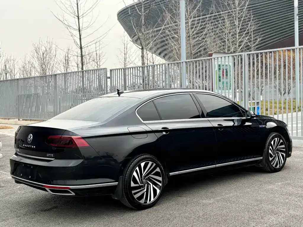 Volkswagen Magotan GTE PHEV 2022 из CN, фото 6