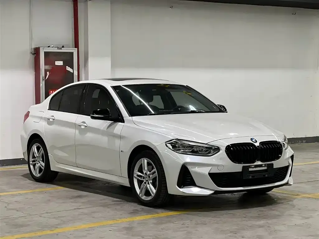 BMW 1 Series 2021 из CN, фото 4