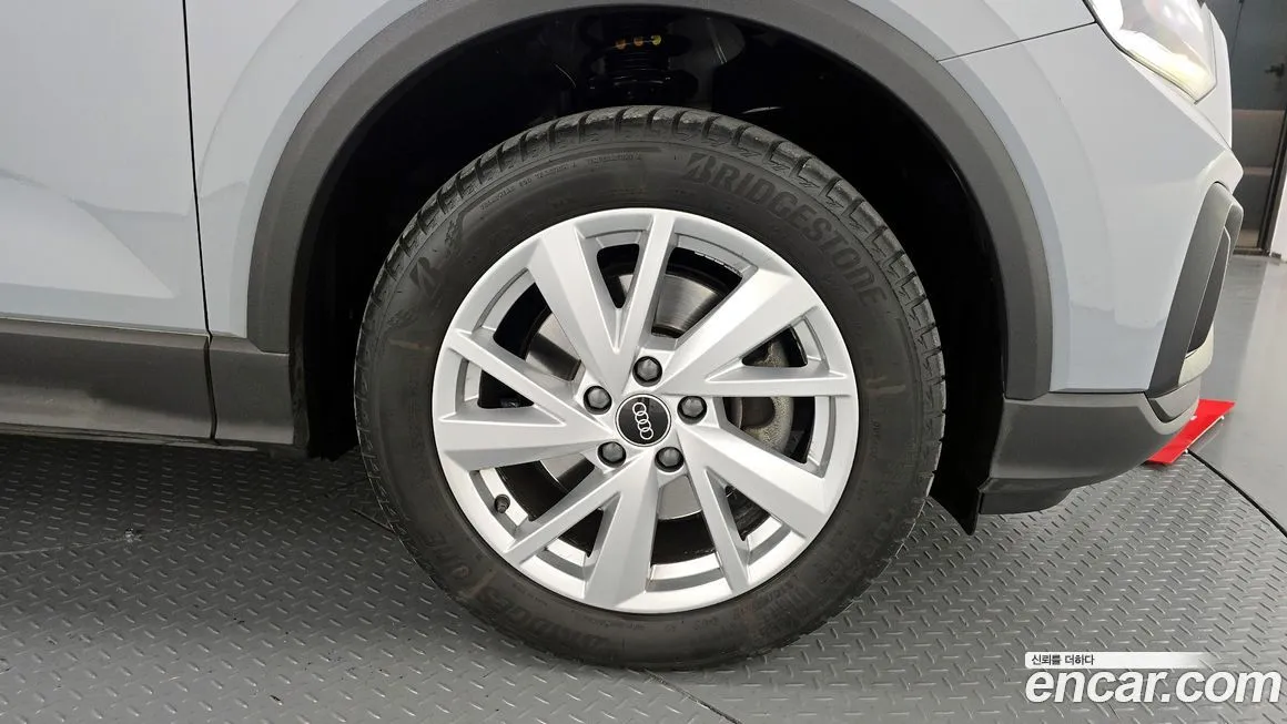 Audi Q2 2023 из KR, фото 5