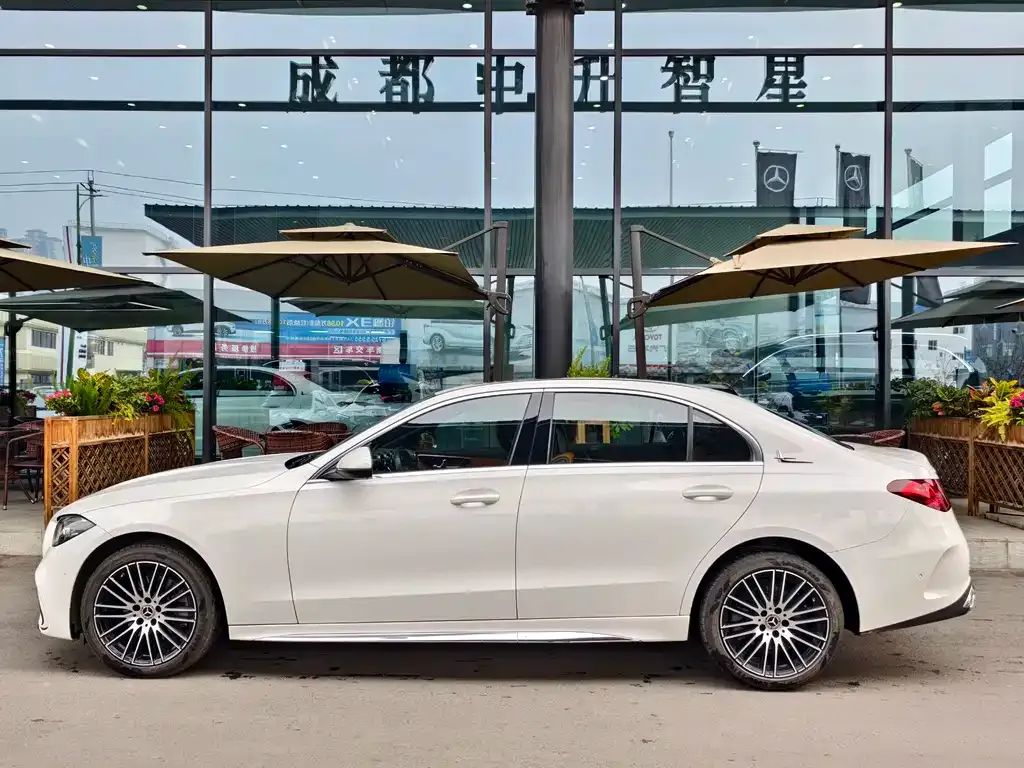 Mercedes-Benz C-Class — фото 2