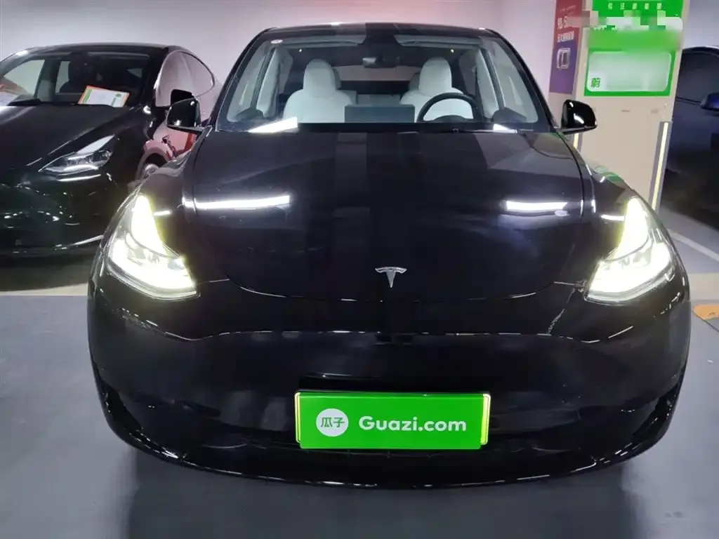 Tesla Model Y 2024 из CN, фото 2