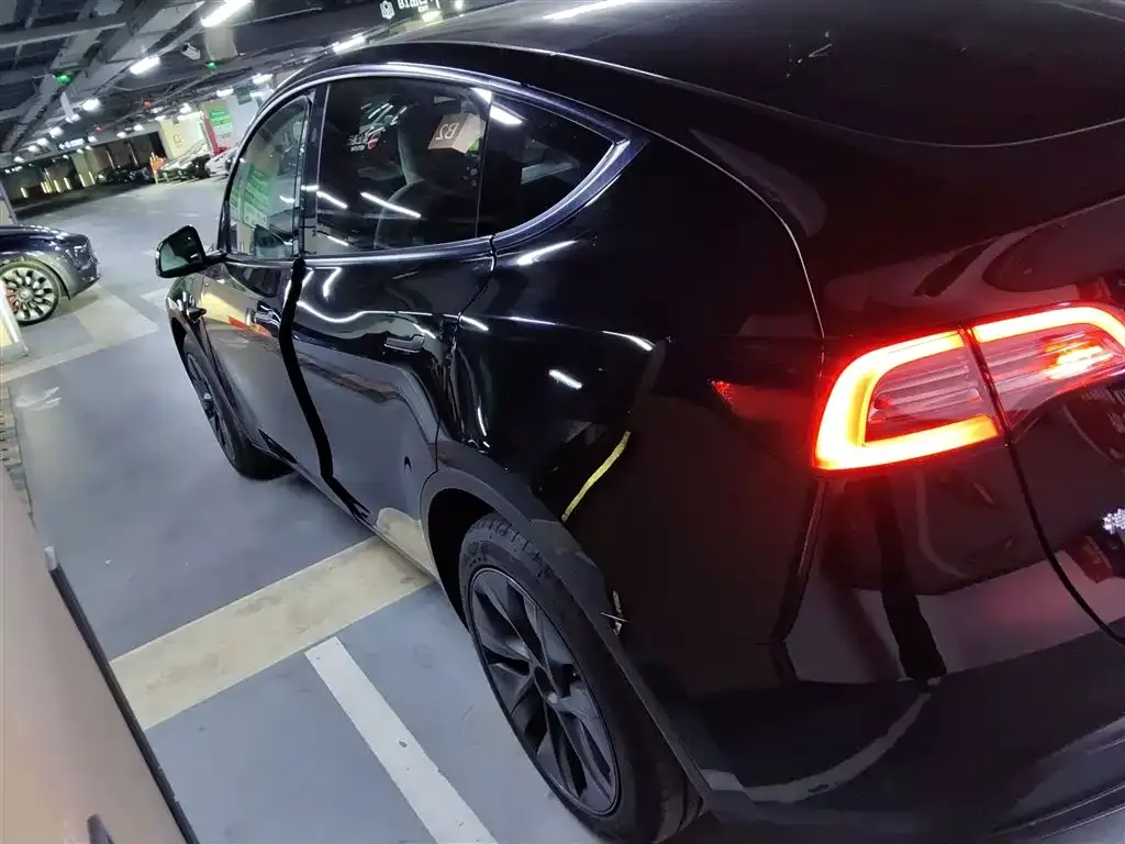 Tesla Model Y 2024 из CN, фото 10