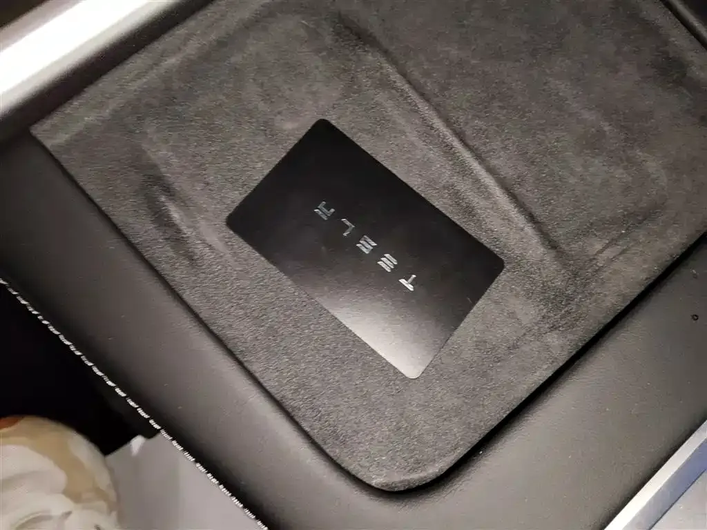 Tesla Model Y 2024 из CN, фото 7