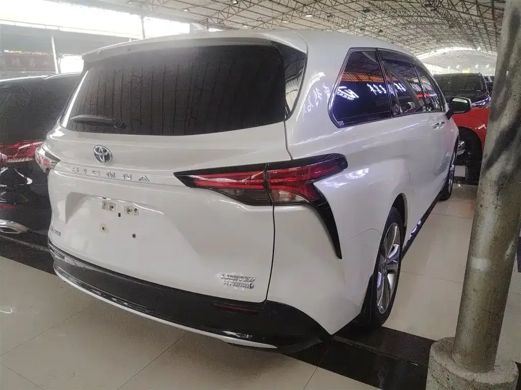 Toyota Sienna 2024 из CN, фото 7