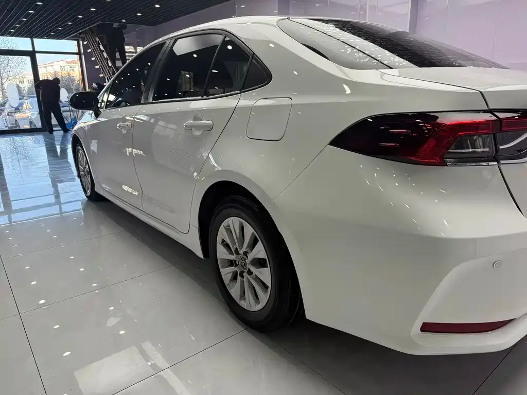 Toyota Corolla 2021 из CN, фото 10