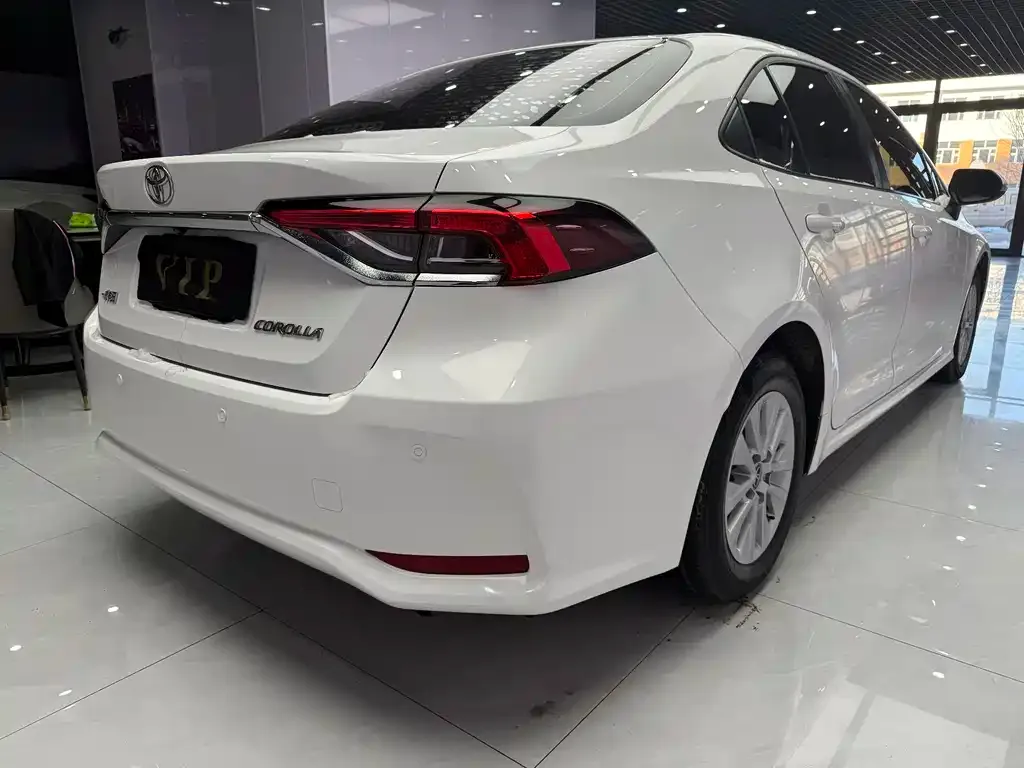 Toyota Corolla 2021 из CN, фото 4