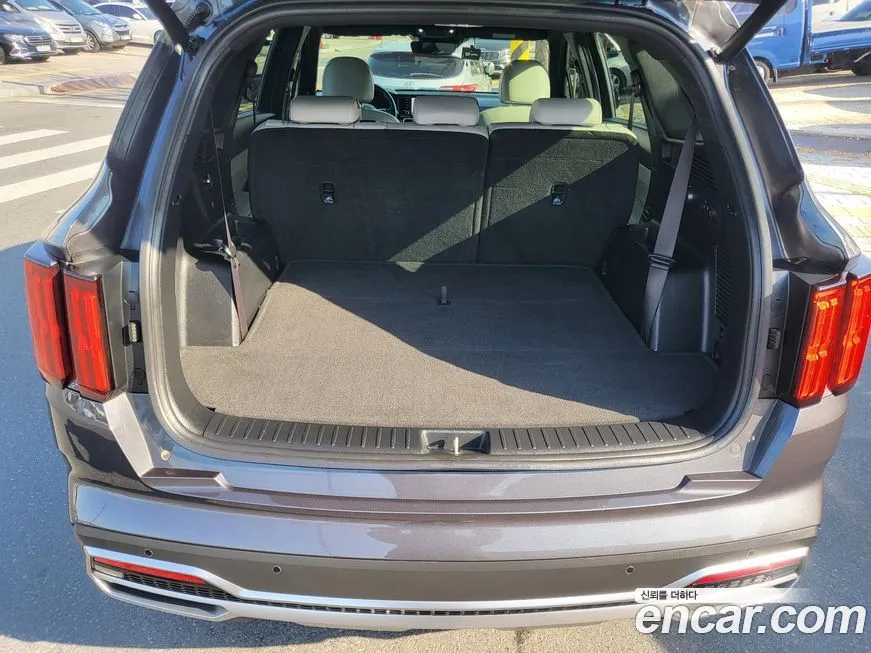 Kia Sorento — фото 7