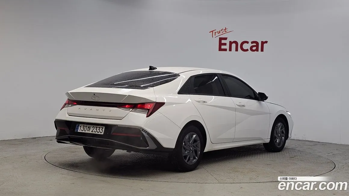 Hyundai AVANTE — фото 2