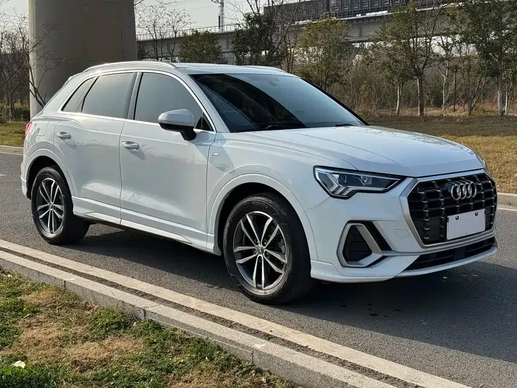 Audi Q3 2021 из CN, фото 8