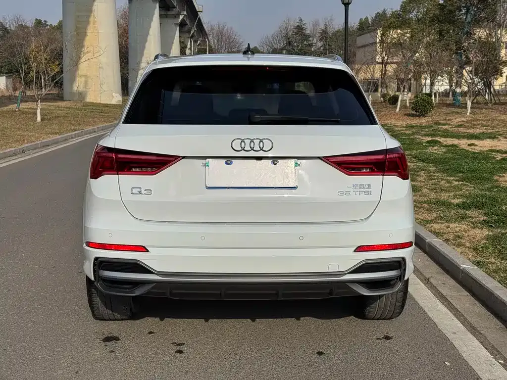 Audi Q3 2021 из CN, фото 7