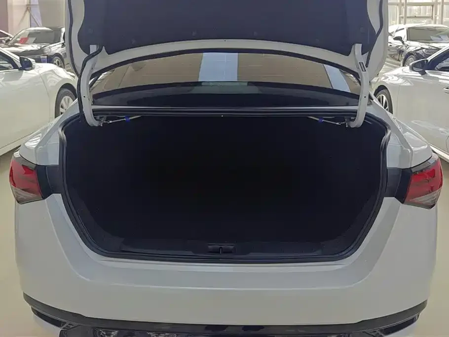 Nissan Sylphy 2024 из CN, фото 2