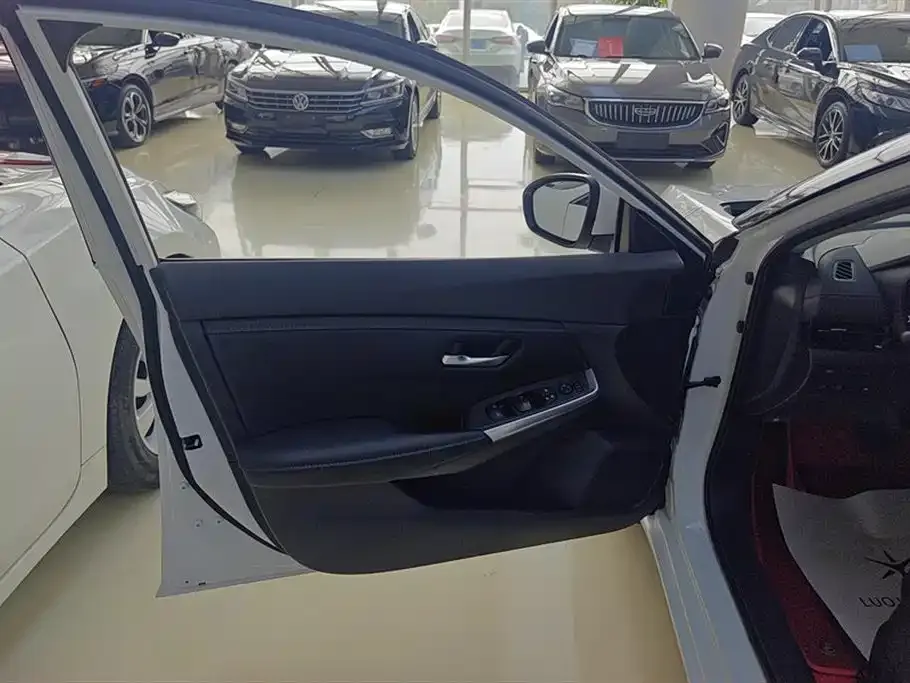 Nissan Sylphy 2024 из CN, фото 8