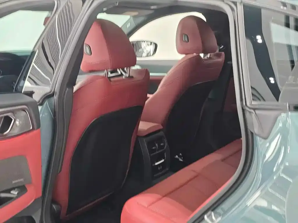 BMW 4 Series 2025 из CN, фото 9